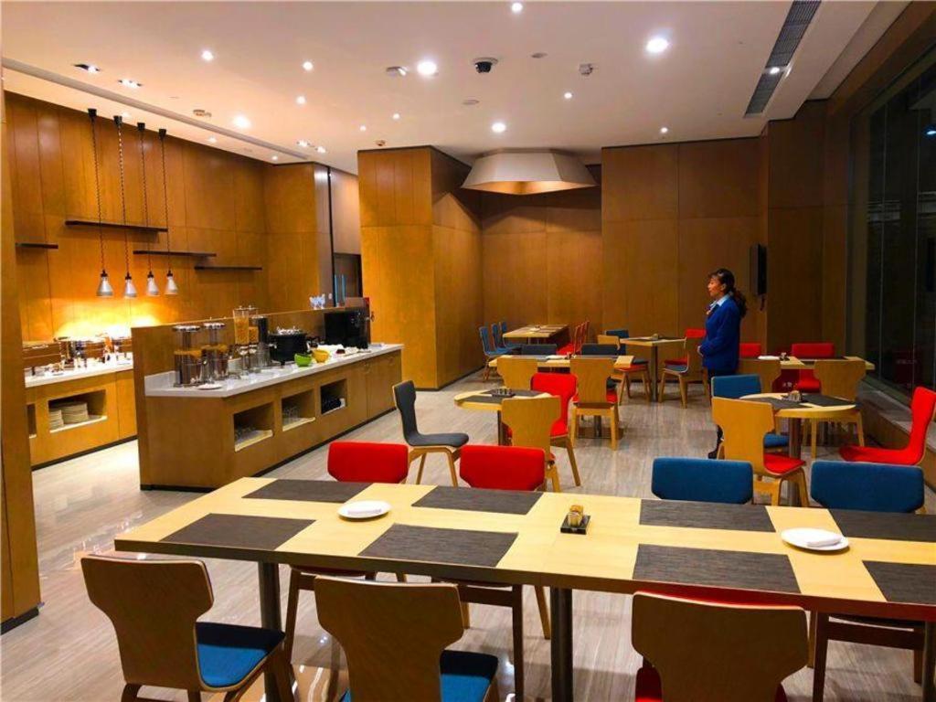 Holiday Inn Express Zhangye By Ihg Zewnętrze zdjęcie